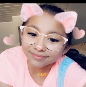 Meet your Posher, Cyndy adanely